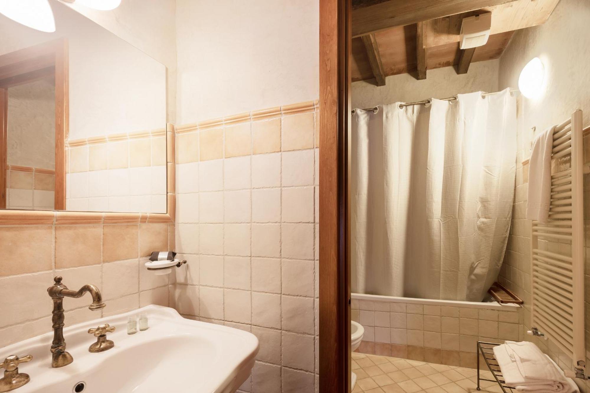 Tenuta La Borriana การ์มิญาโน ภายนอก รูปภาพ