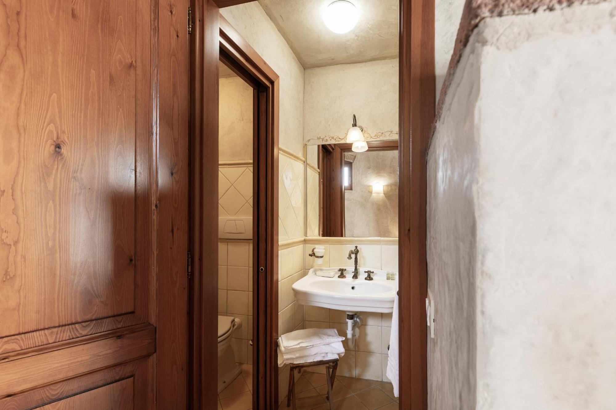 Tenuta La Borriana การ์มิญาโน ภายนอก รูปภาพ
